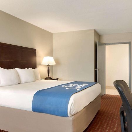 Days Inn By Wyndham Whitmore Lake Esterno foto