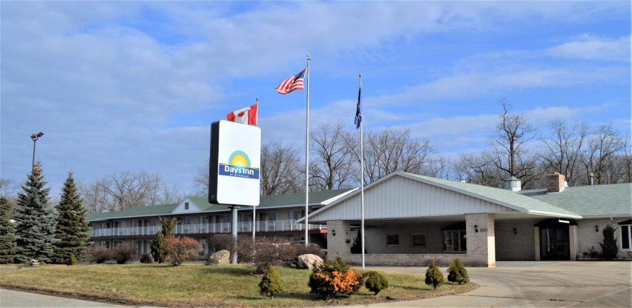 Days Inn By Wyndham Whitmore Lake Esterno foto