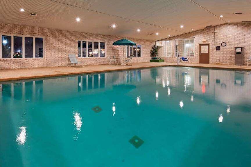 Days Inn By Wyndham Whitmore Lake Esterno foto