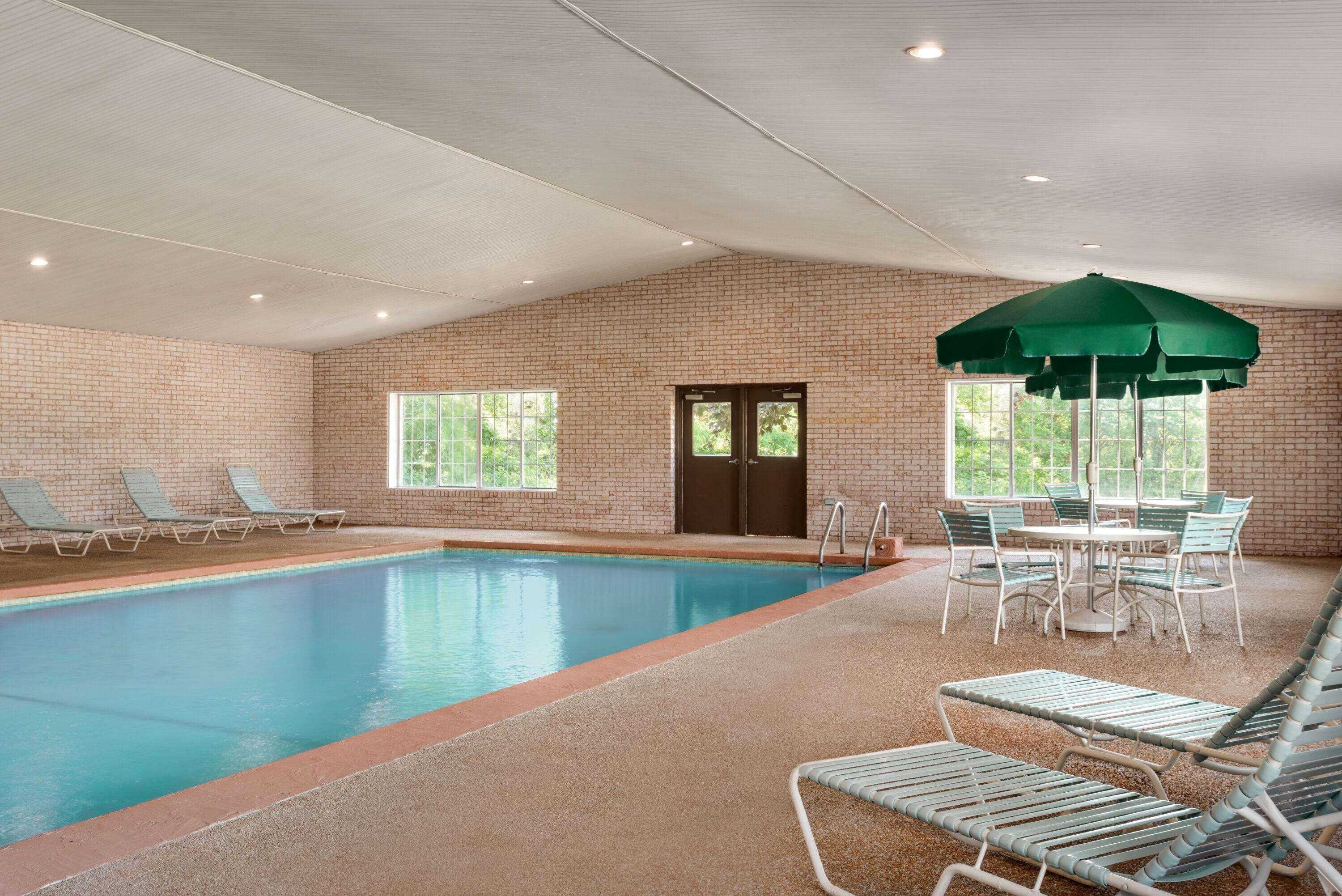 Days Inn By Wyndham Whitmore Lake Esterno foto