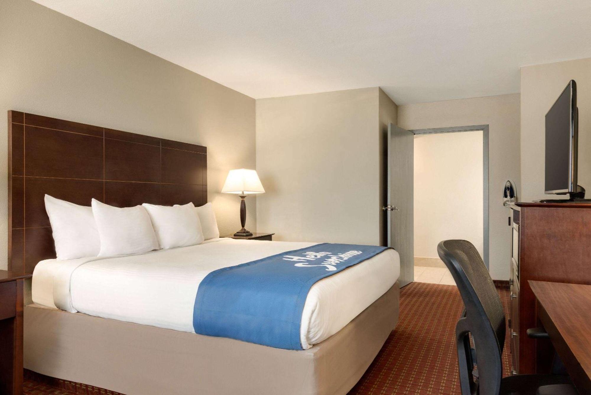 Days Inn By Wyndham Whitmore Lake Esterno foto