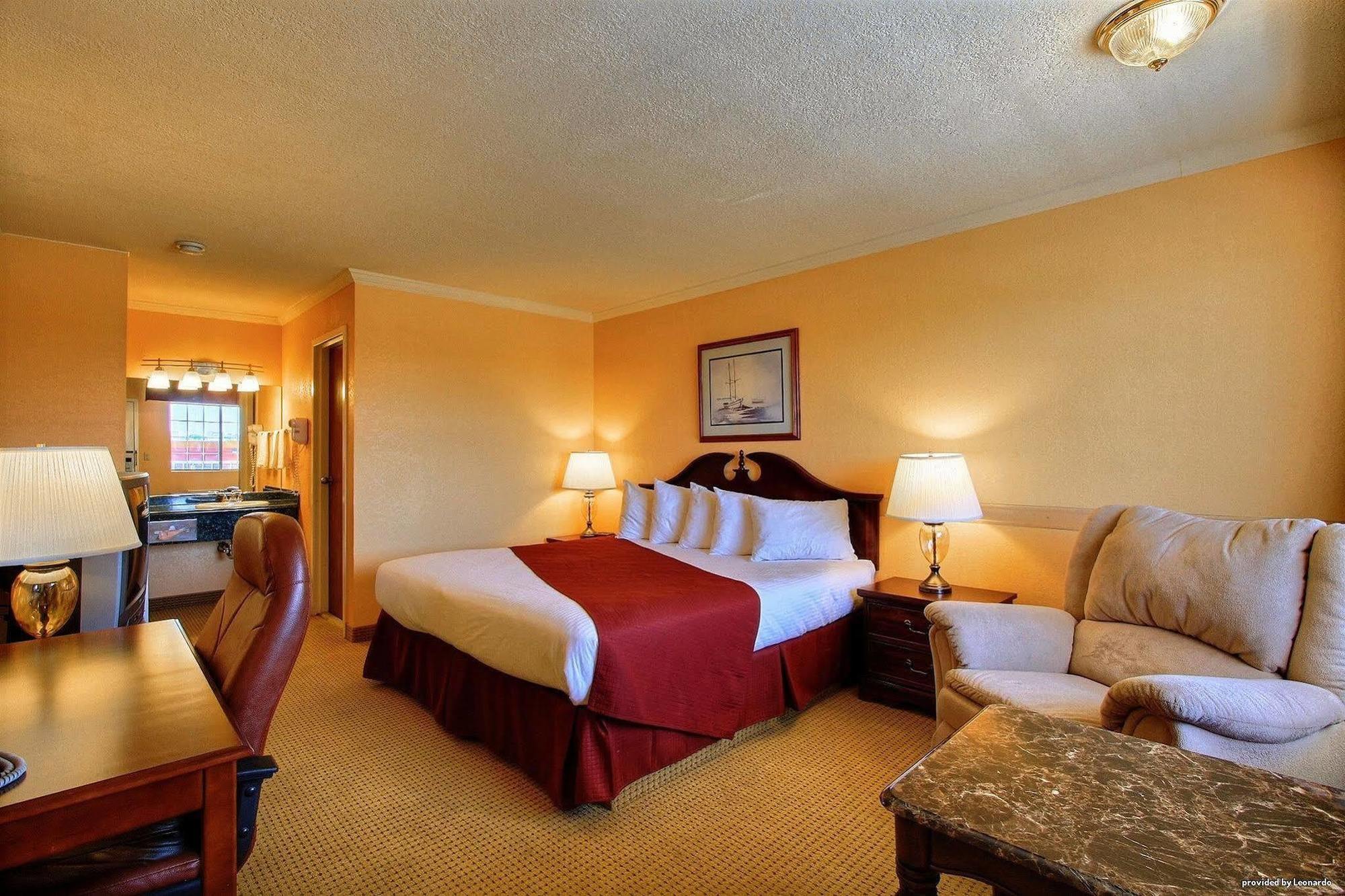 Days Inn By Wyndham Whitmore Lake Esterno foto